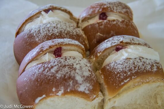 Cream Bun 2 pcs