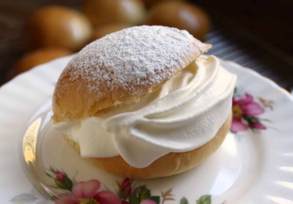 Cream Bun 2 pcs - Image 4
