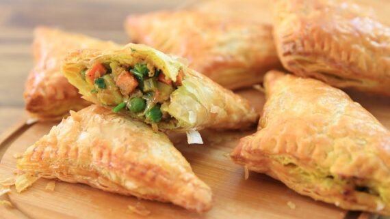 Curry Puff - Image 2