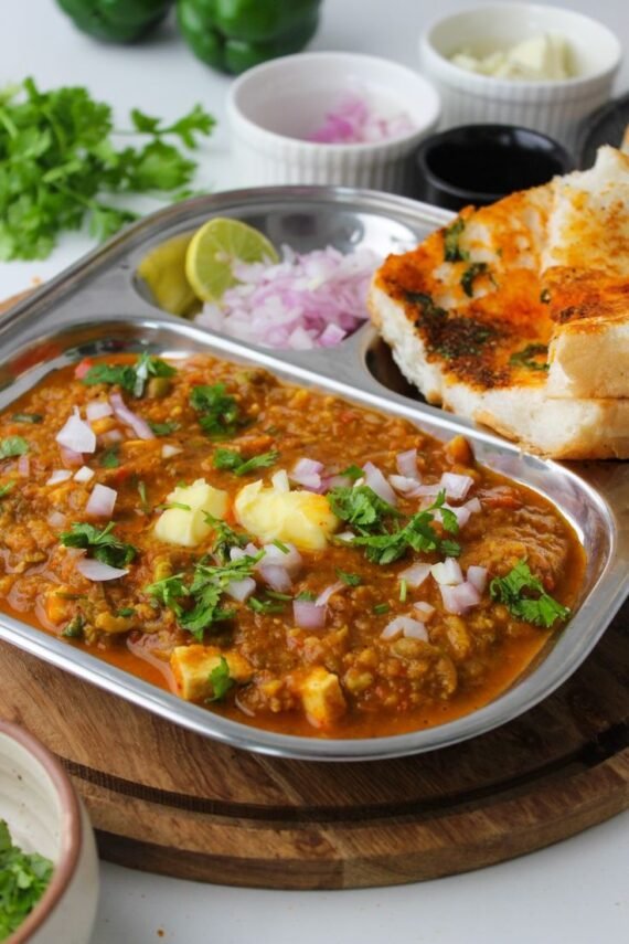 Paneer Pav Bhaji 2 Pcs - Image 3