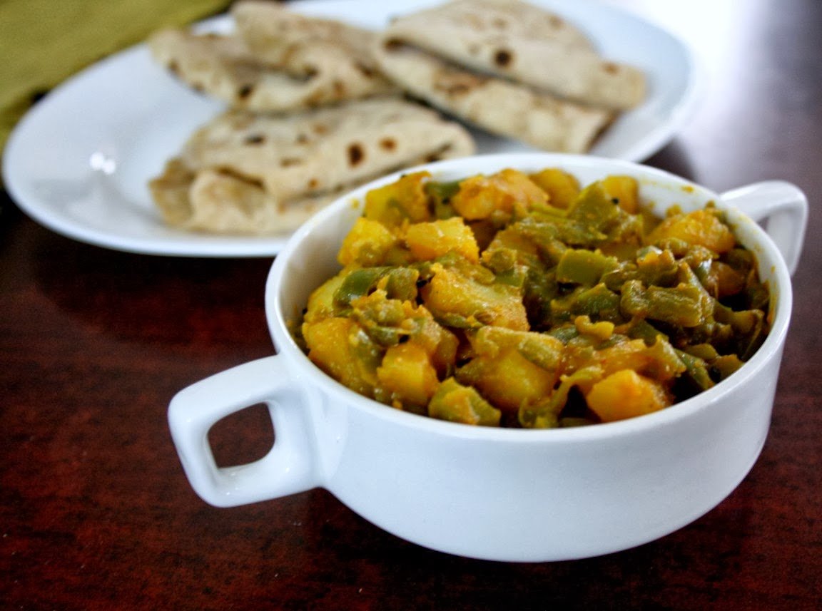 Aloo Curry With Roti (2Pic) - Image 2